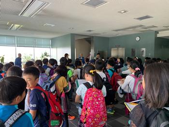 社会科見学４年１ 狛江第五小学校